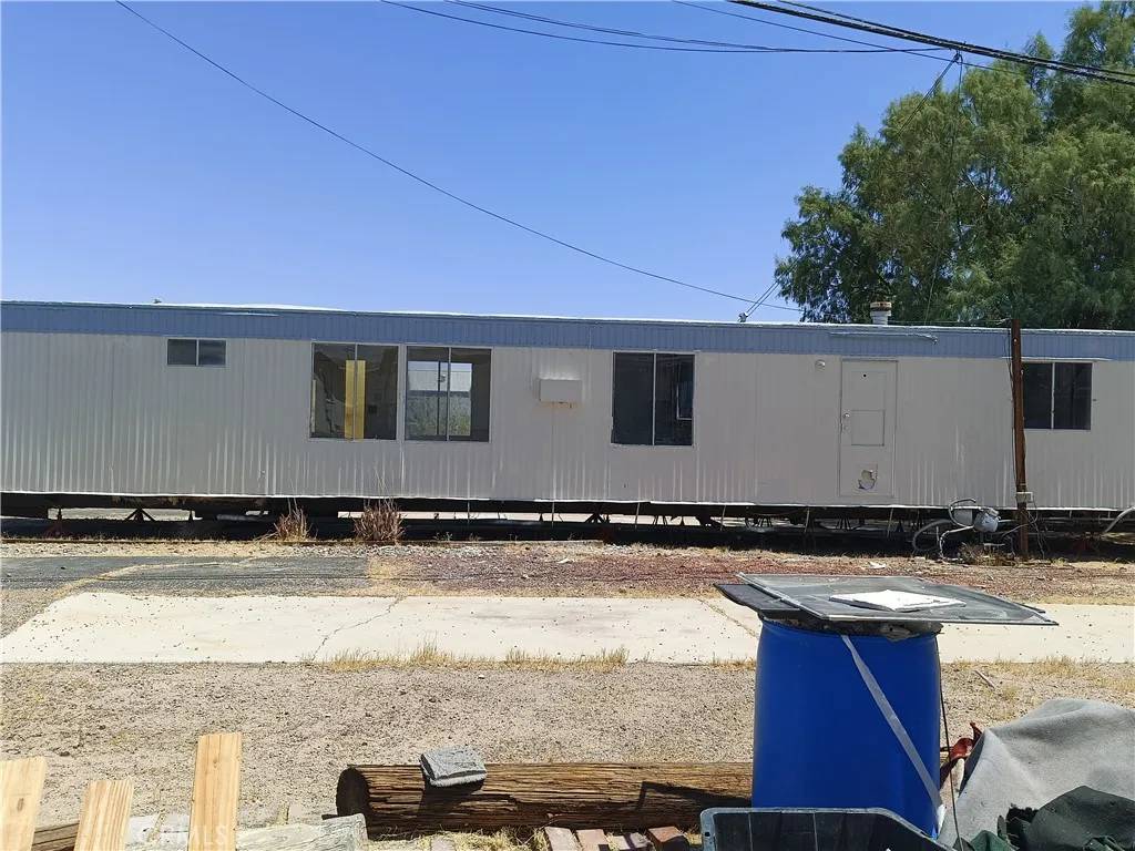 Daggett, CA 92327,35475 national trails #25