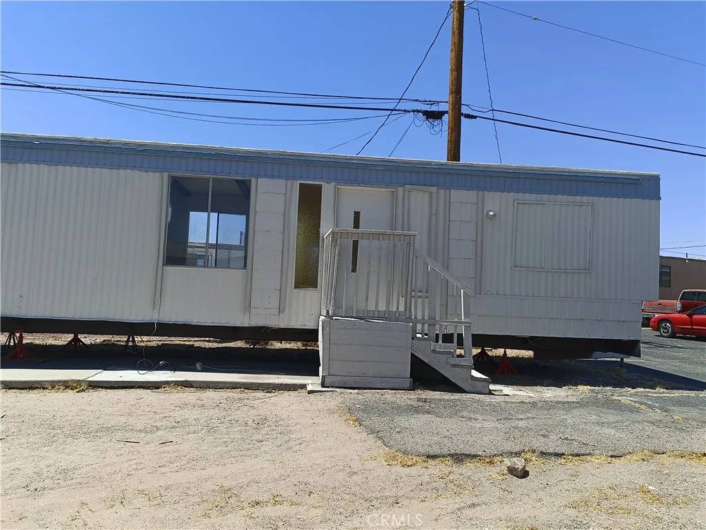 Daggett, CA 92327,35475 national trails #25