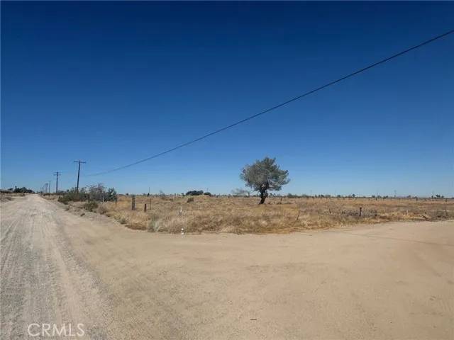 Victorville, CA 92392,13290 Smoketree