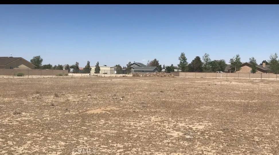 Rosamond, CA 93560,7603 Birch St