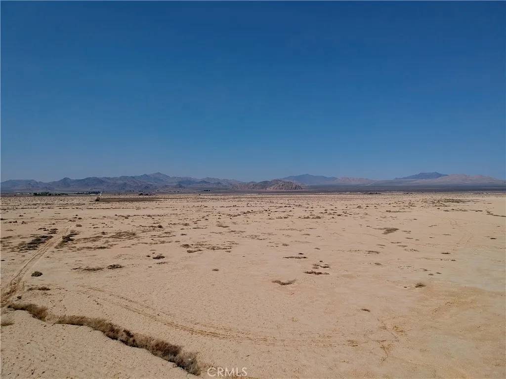 Lucerne Valley, CA 92356,0 Meridian