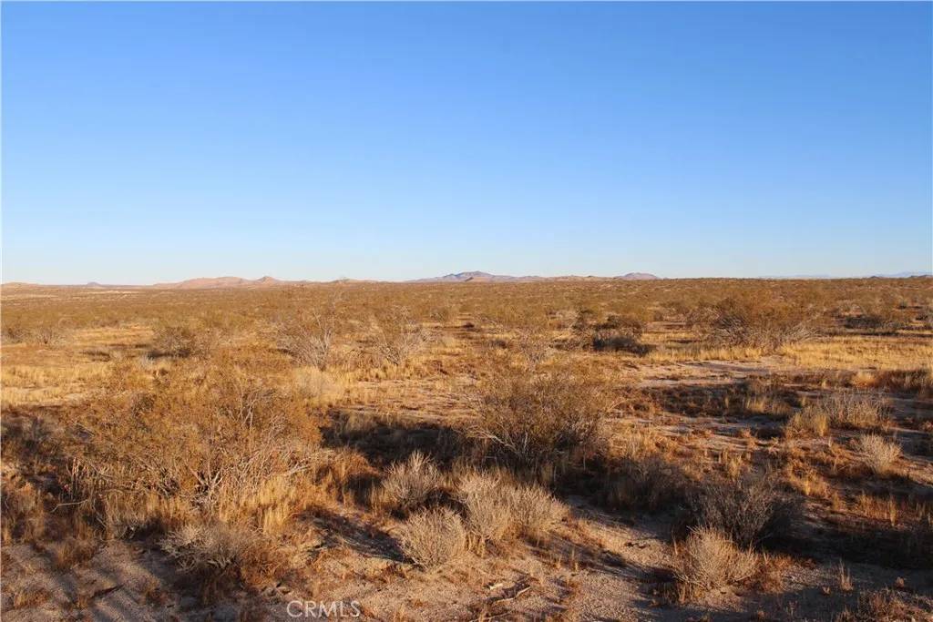 Hi Vista, CA 93535,0 Cor Ave D8 Drt 215 Ste