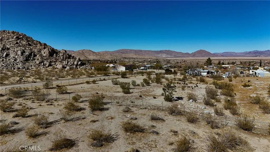 Lucerne Valley, CA 92356,728 Red Butte