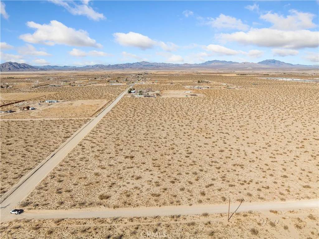 Lucerne Valley, CA 92356,0 Midway