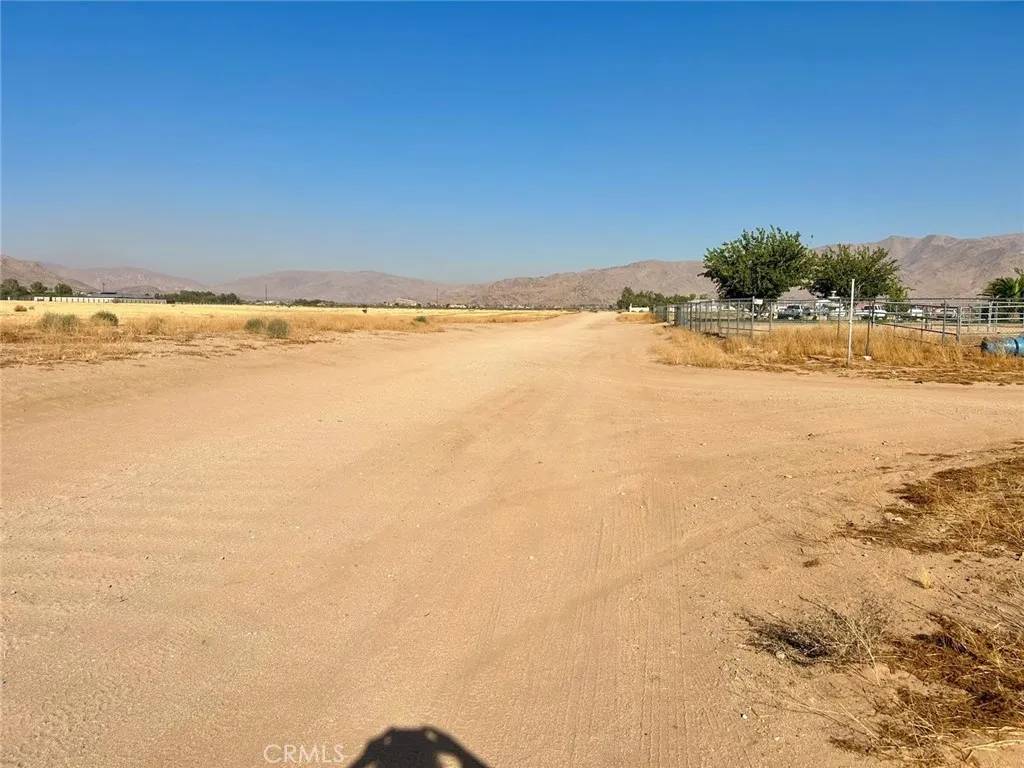 Victorville, CA 92395,15048 Loves