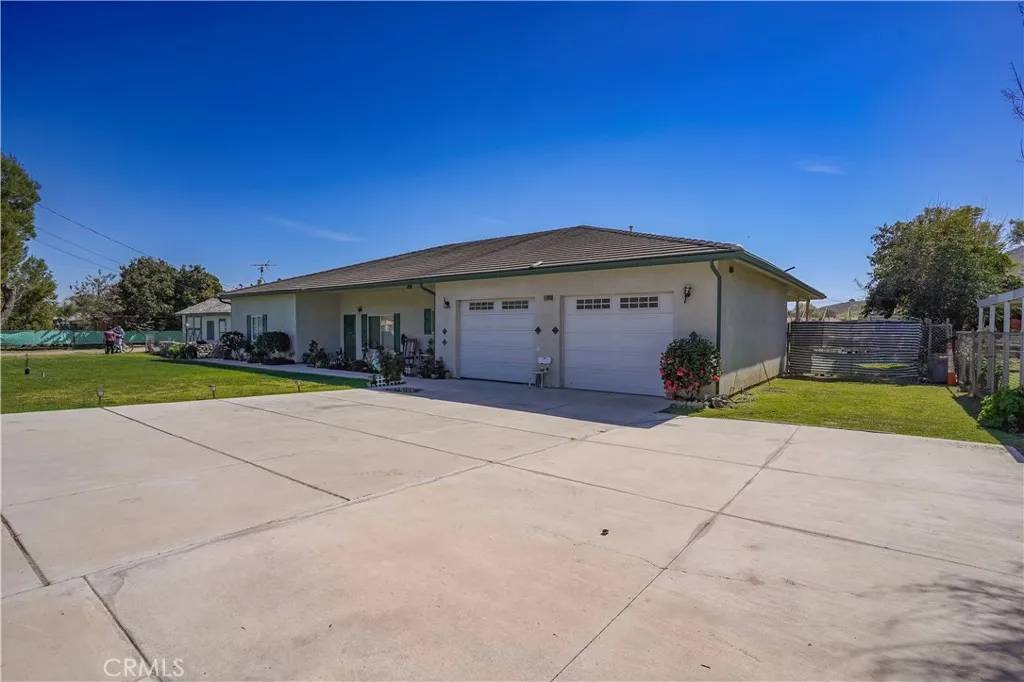 Bloomington, CA 92316,17643 Santa Ana Avenue