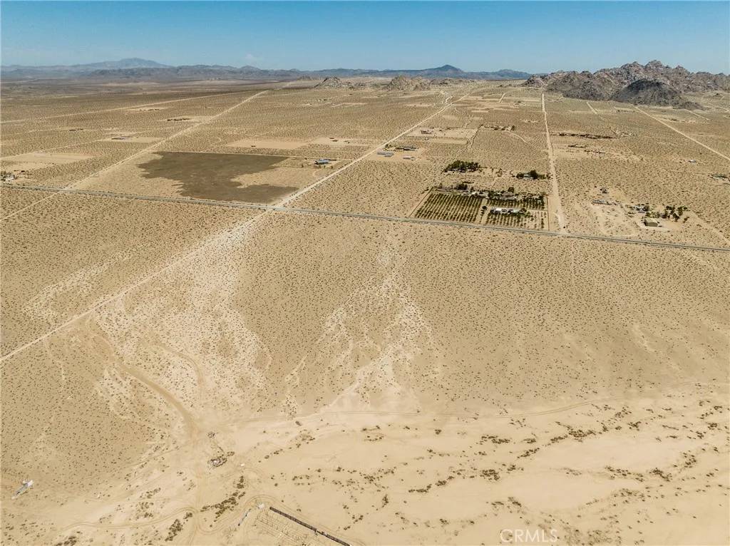 Lucerne Valley, CA 92356,705 Cambria