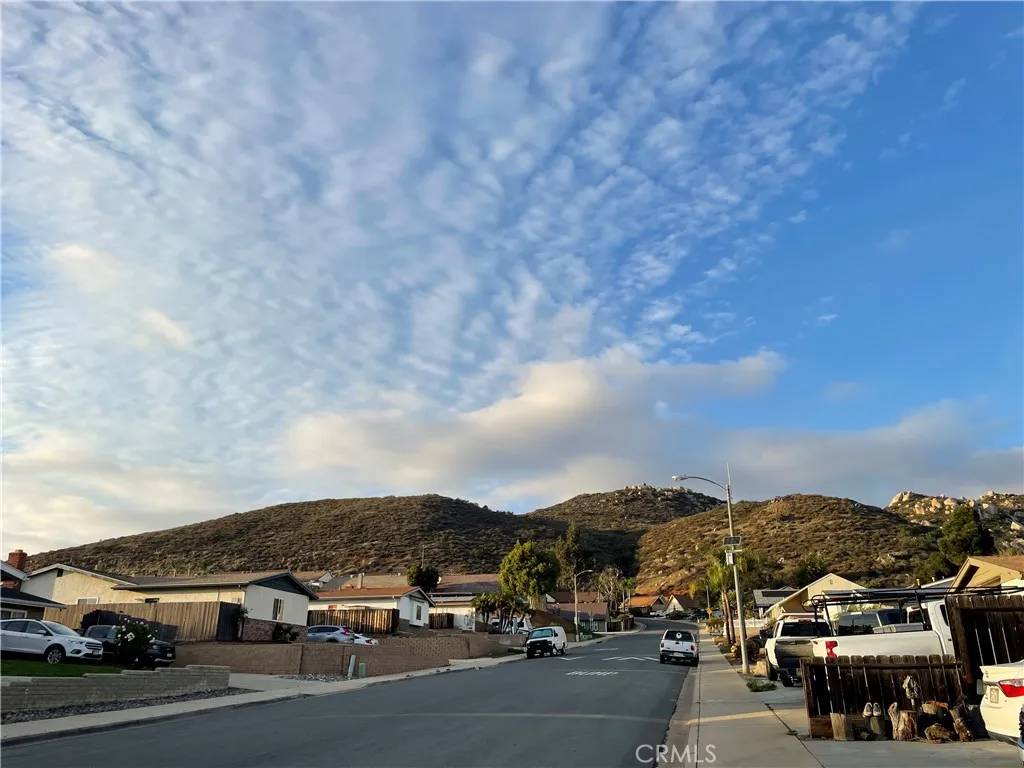 Santee, CA 92071,0 Santana