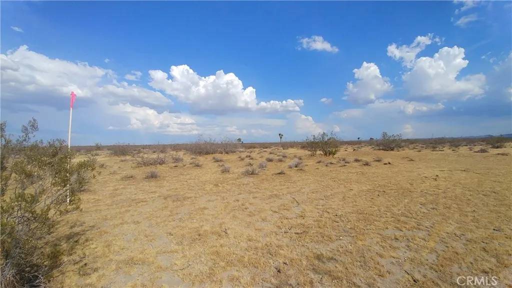 Phelan, CA 92371,18 Eaby