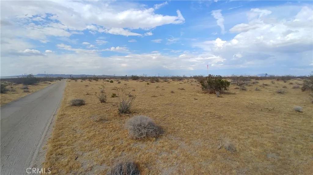 Phelan, CA 92371,18 Eaby