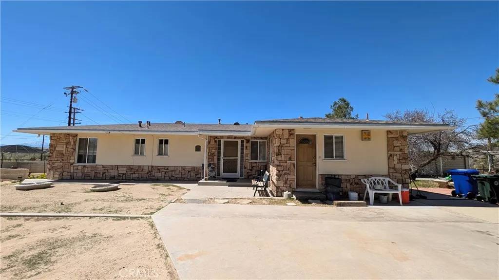 Apple Valley, CA 92307,18510 Seneca Road
