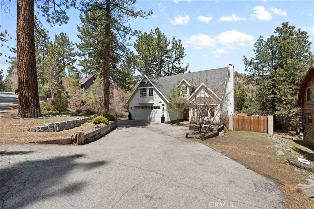 Wrightwood, CA 92397,786 Lark Road