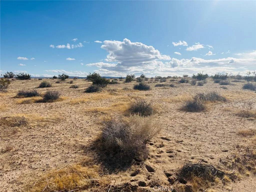 Hinkley, CA 92347,0 Hinkley