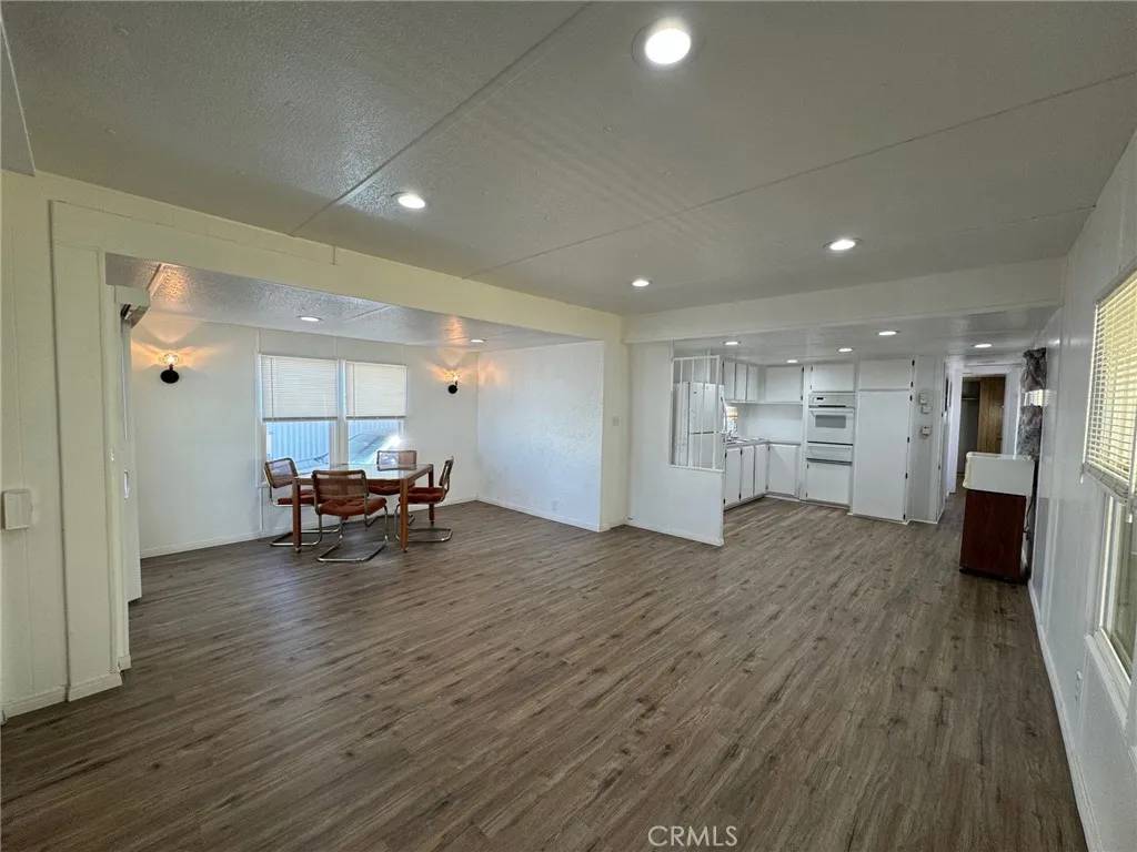 Victorville, CA 92392,14411 Palmdale #31
