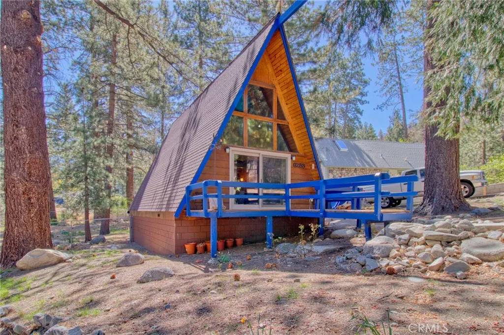 Wrightwood, CA 92397,6253 Cardinal Road