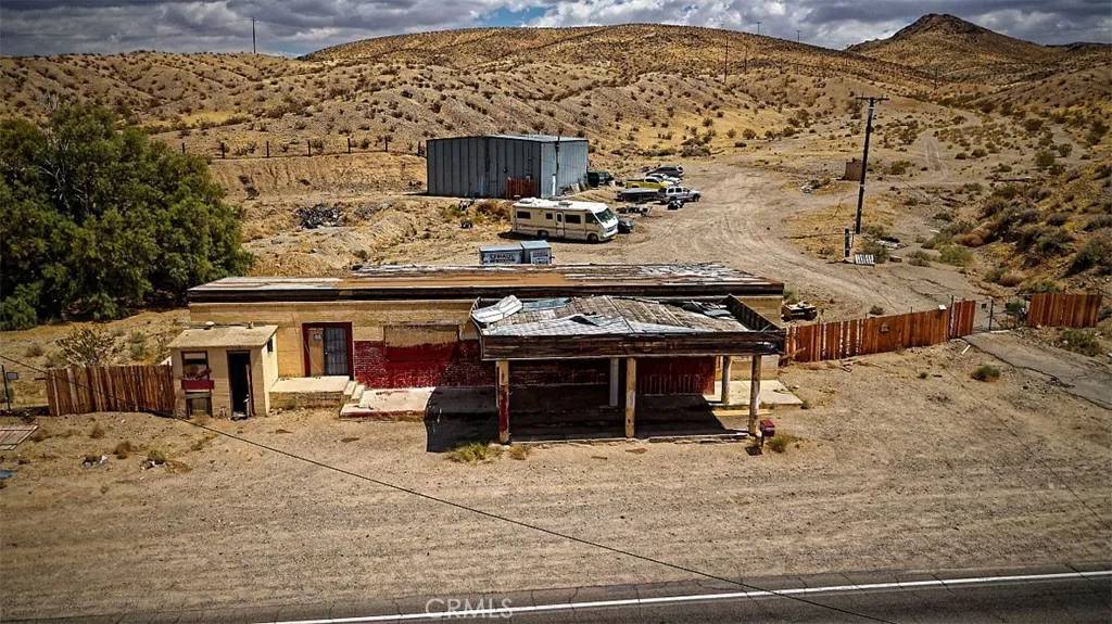 Helendale, CA 92342,27075 National Trails