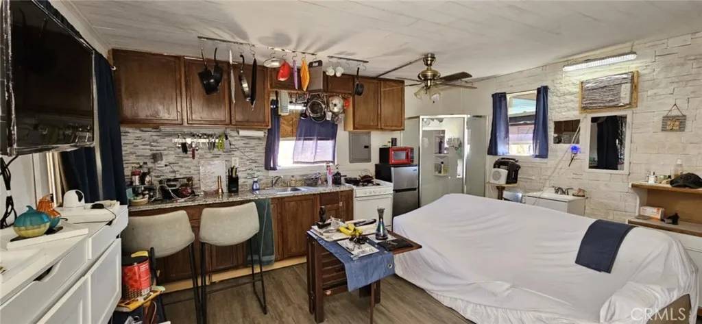 29 Palms, CA 92277,800 Brant Cross Road