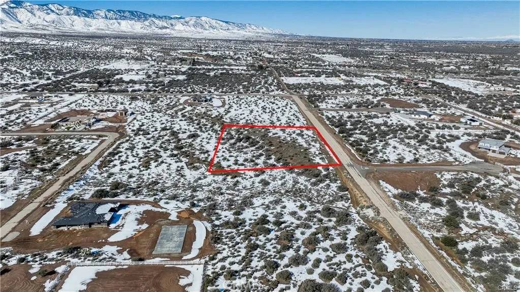 Phelan, CA 92371,9027 Mesquite