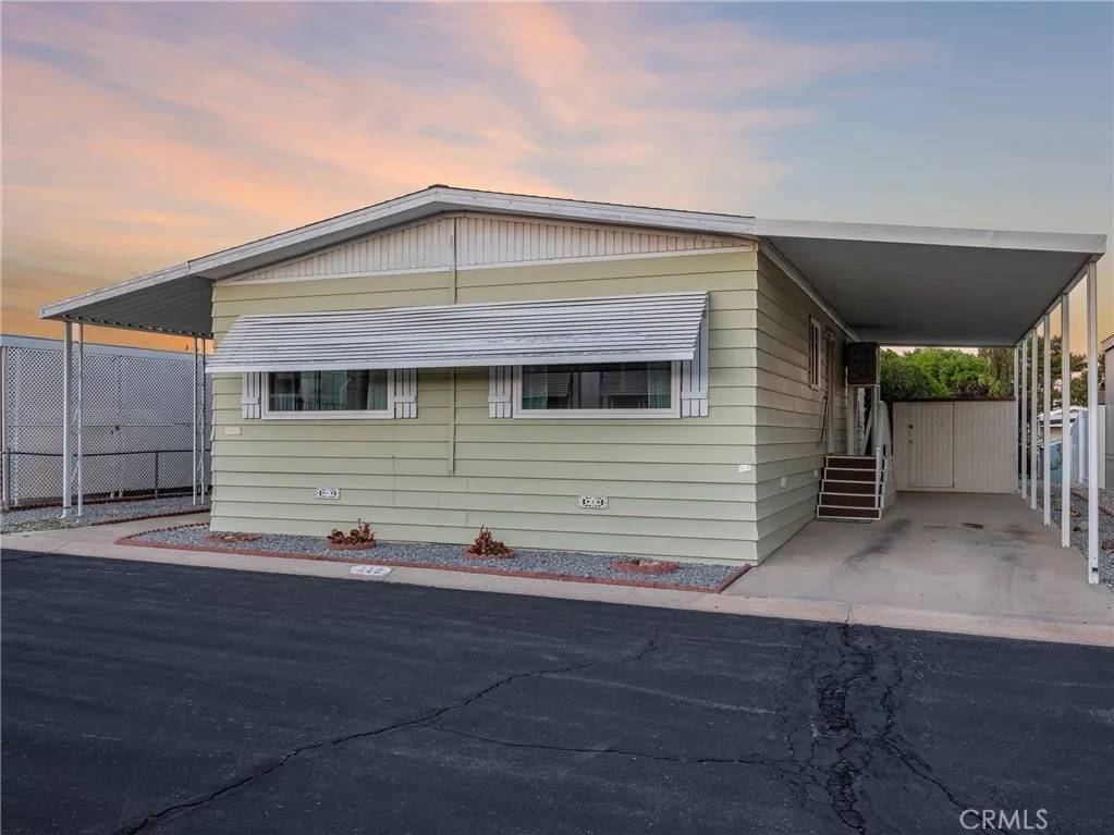 Victorville, CA 92395,13393 Mariposa #112