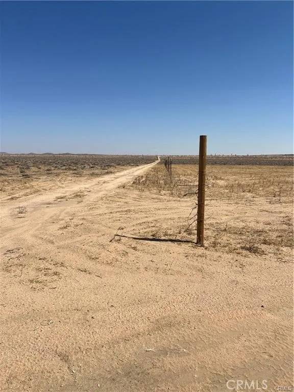 Helendale, CA 92342,1 N Buckthorne
