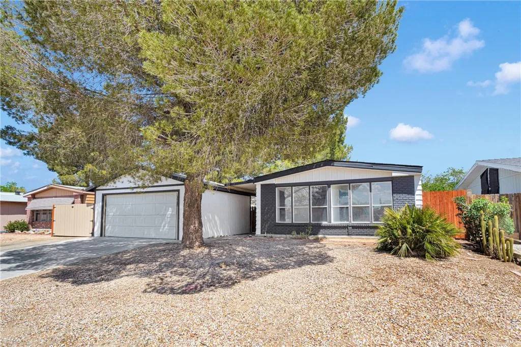 Adelanto, CA 92301,19015 Panther Avenue