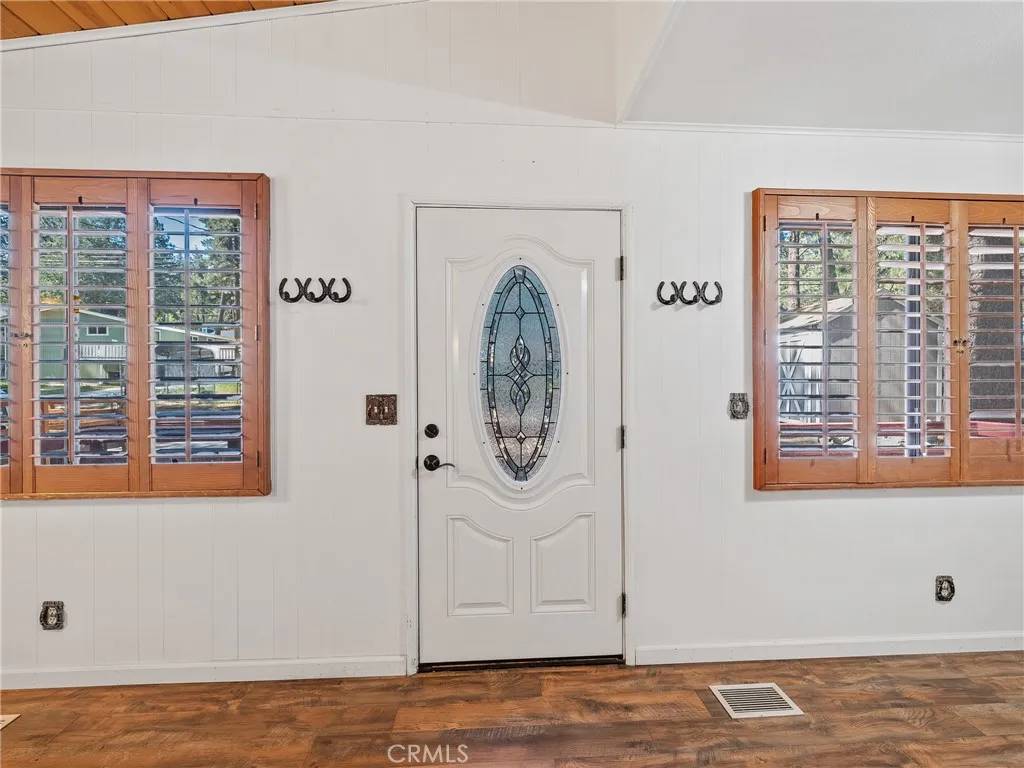 Wrightwood, CA 92397,1622 Ross Street