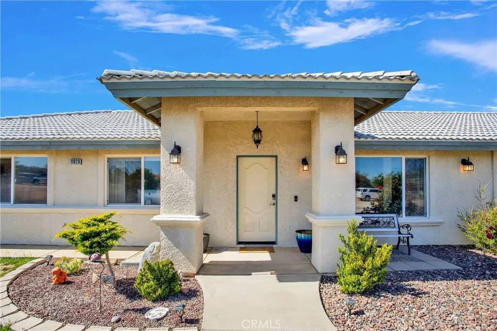Oak Hills, CA 92344,11020 Blue Jay Way