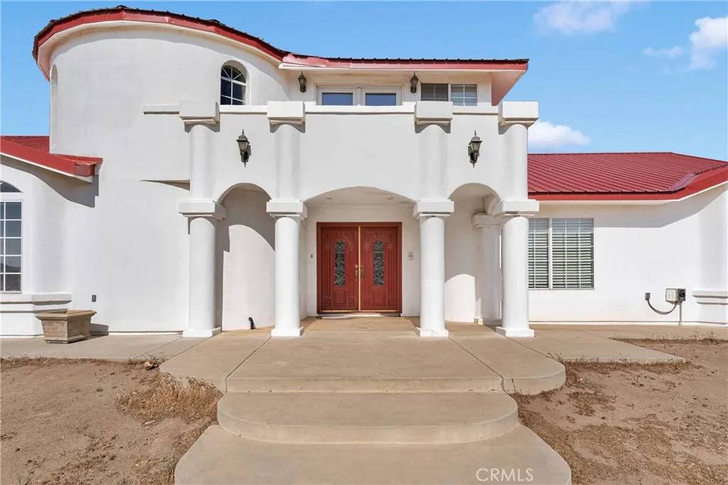 Phelan, CA 92371,8381 White Road