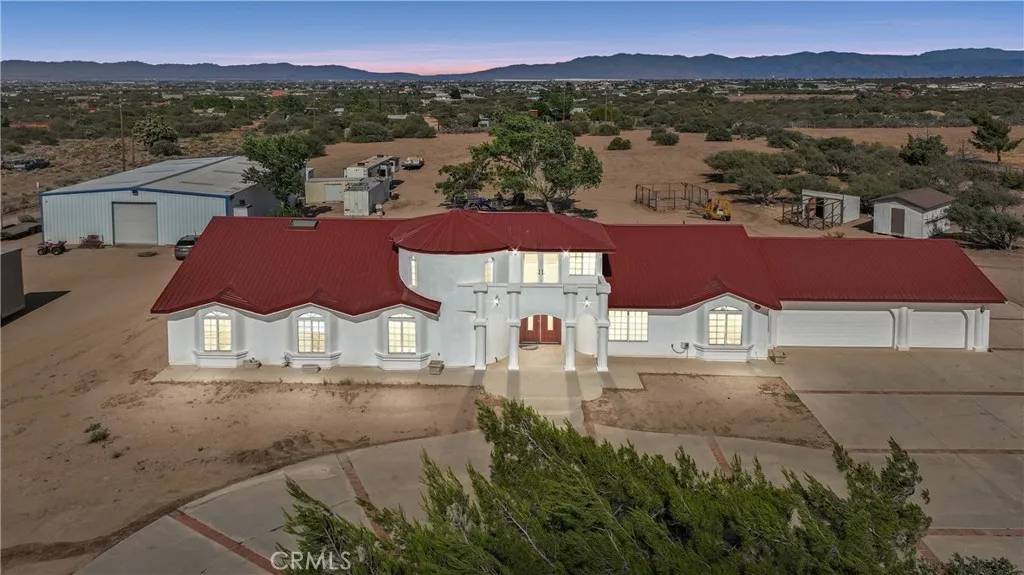 Phelan, CA 92371,8381 White Road