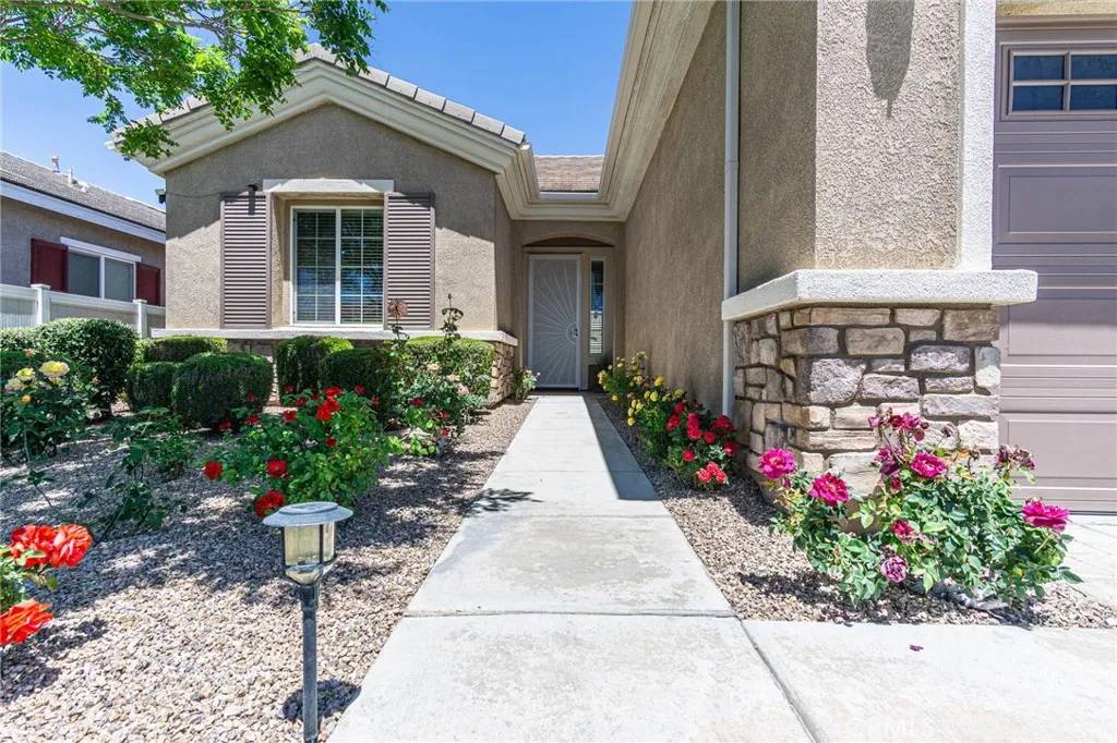 Apple Valley, CA 92308,19478 Big Horn Street