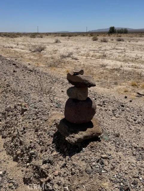 Newberry Springs, CA 92365,0 National Trails