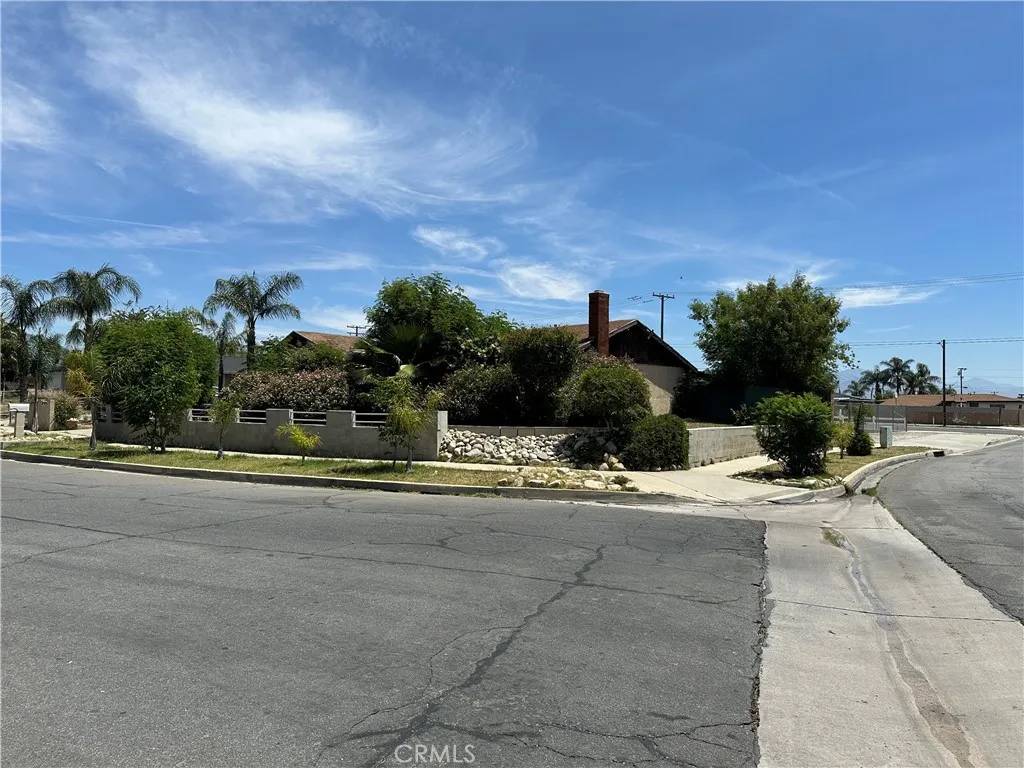 Rialto, CA 92376,211 N Fillmore Avenue