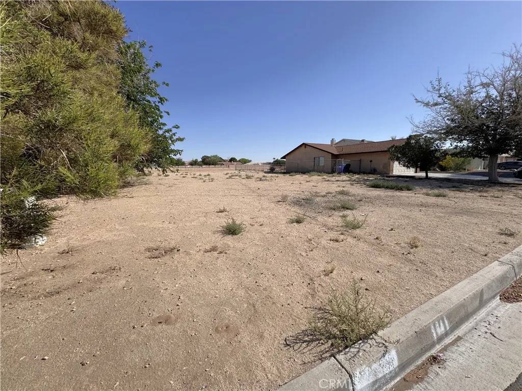 Helendale, CA 92342,14040 Rivers Edge