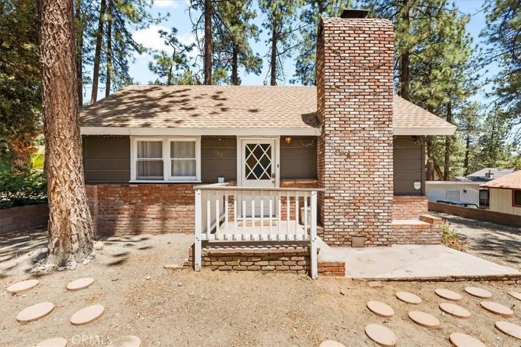 Wrightwood, CA 92397,1698 Thrush Road