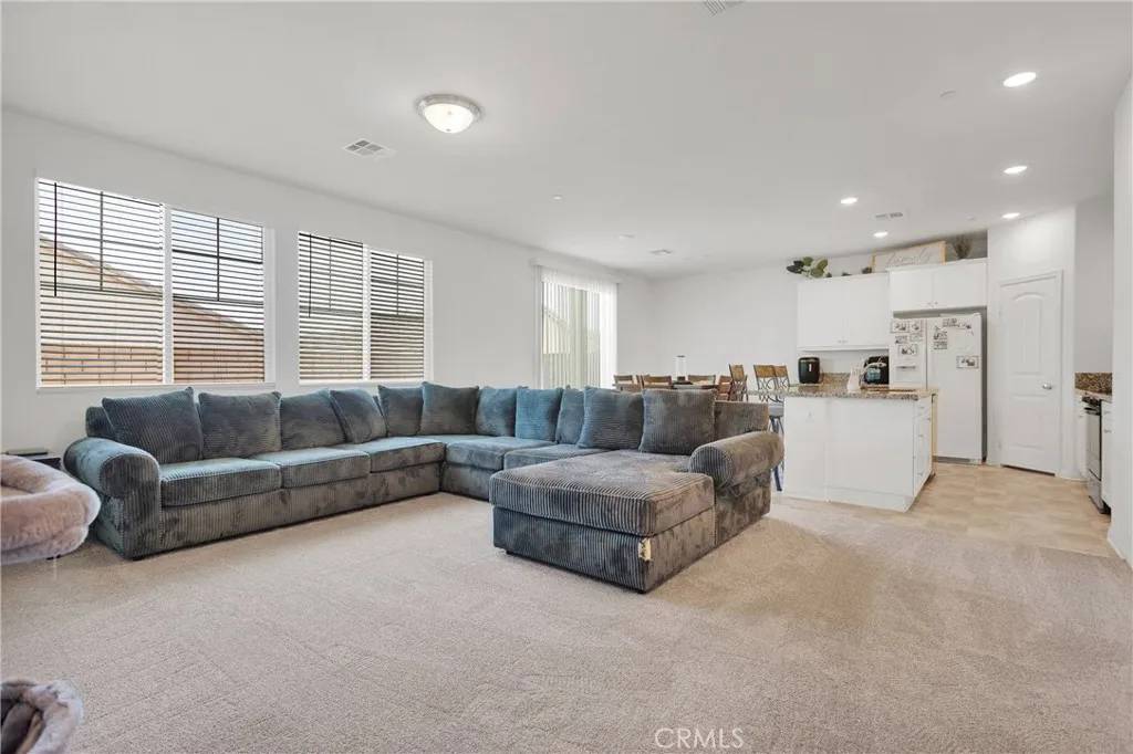 Victorville, CA 92392,12628 Ojo Caliente Street