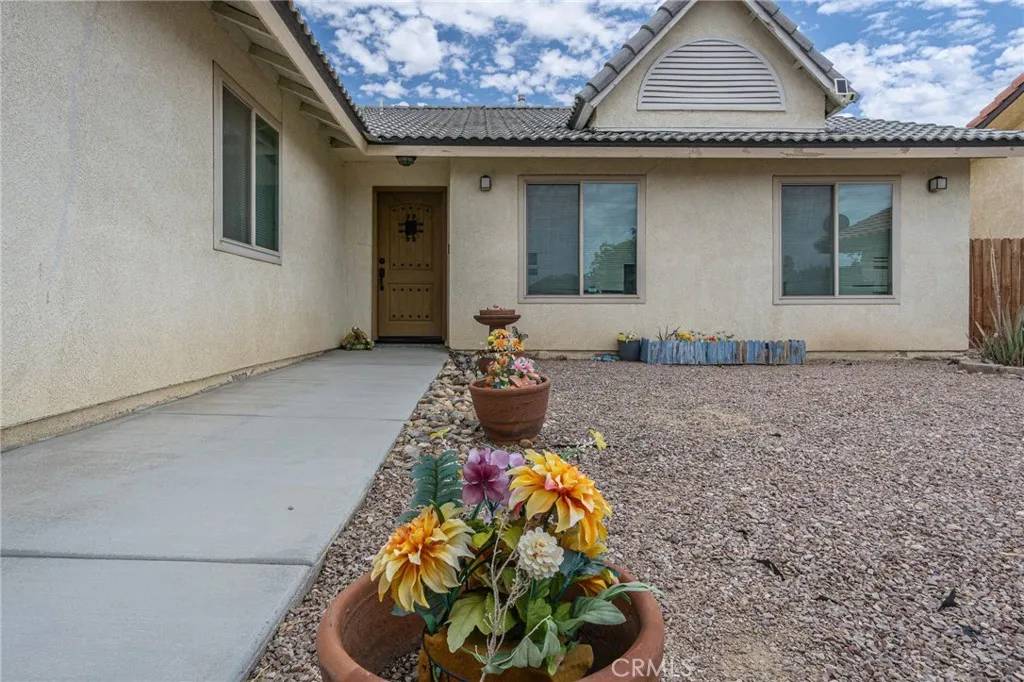 Helendale, CA 92342,14752 Grafton Lane