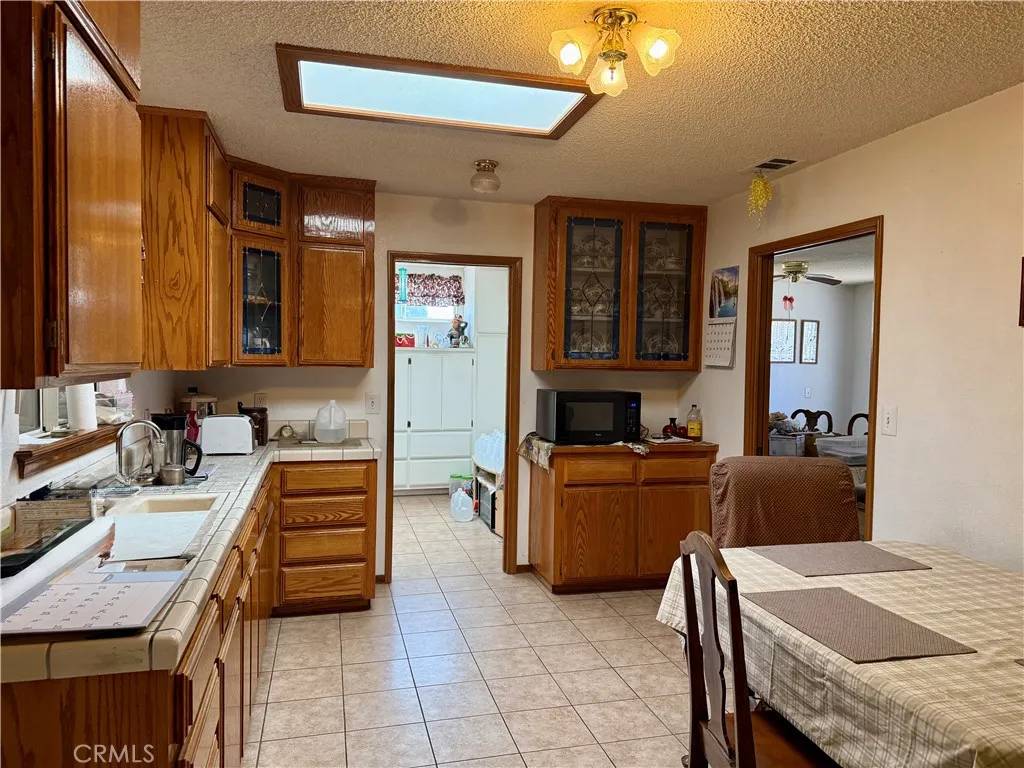 Hesperia, CA 92345,17798 Cherry Street