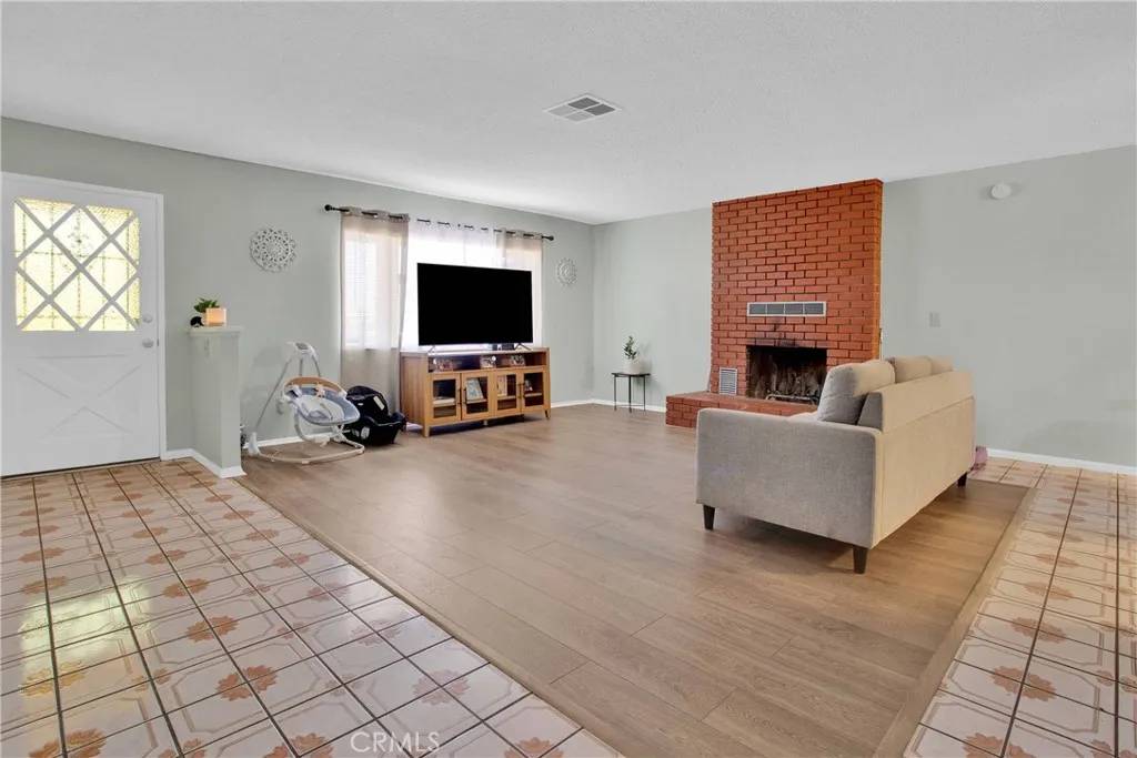 Hesperia, CA 92345,9431 7th Avenue