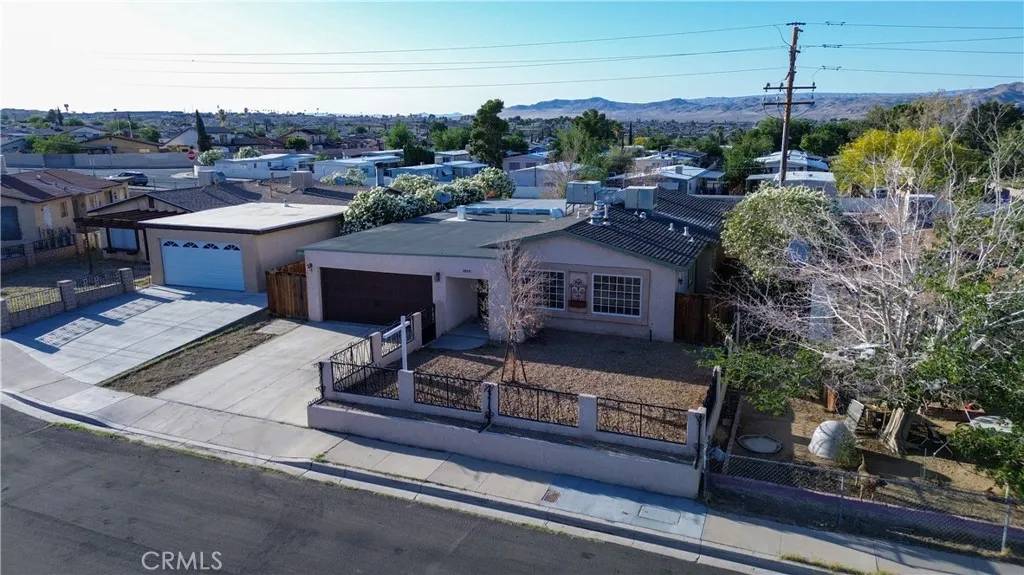 Barstow, CA 92311,1013 Glacier Drive