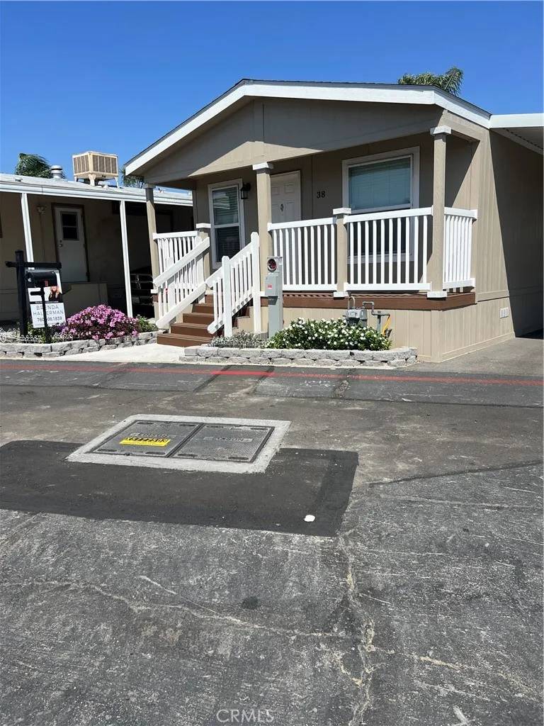 Bloomington, CA 92316,17455 Marygold #38