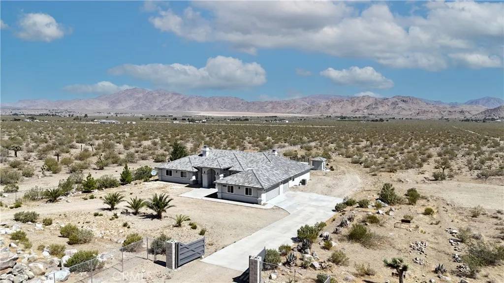 Lucerne Valley, CA 92356,30788 Buenos Aires Road