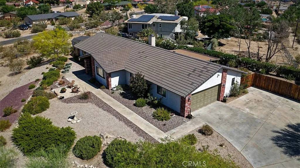 Apple Valley, CA 92307,15381 Otomian Road