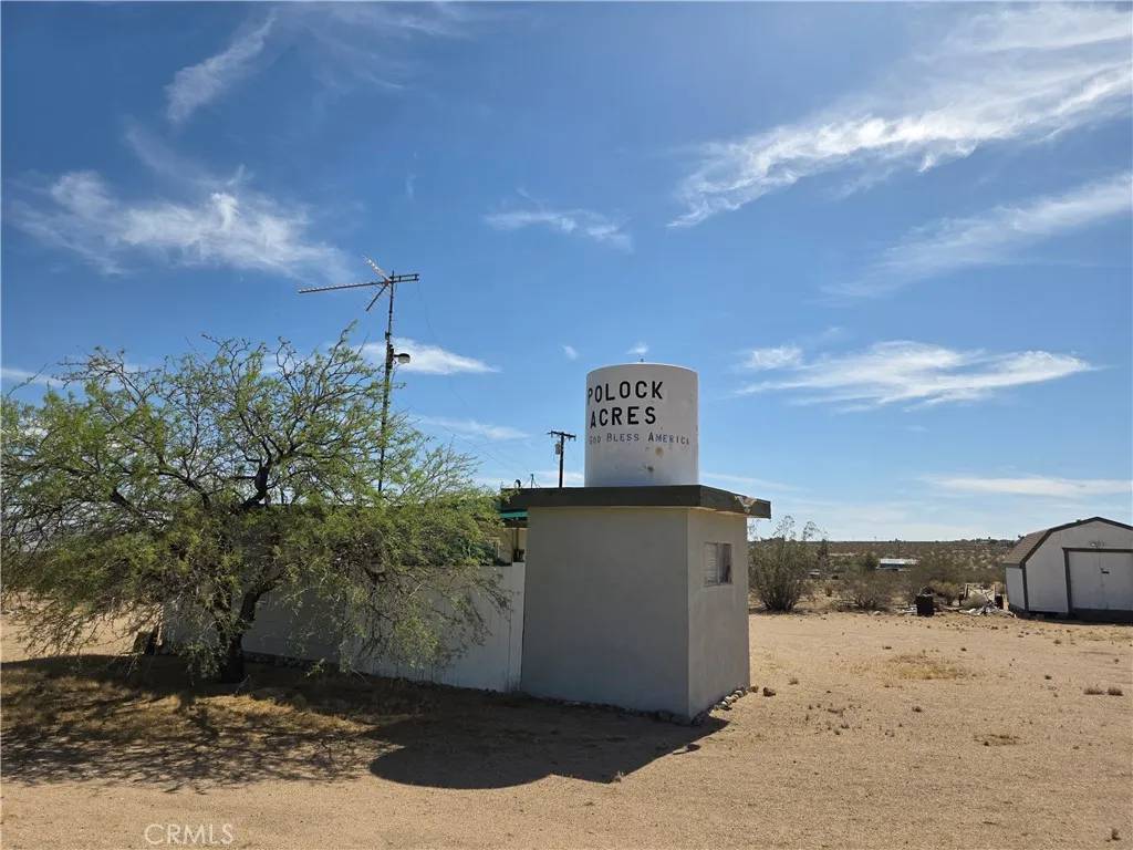 Landers, CA 92285,5457 Larrea Road