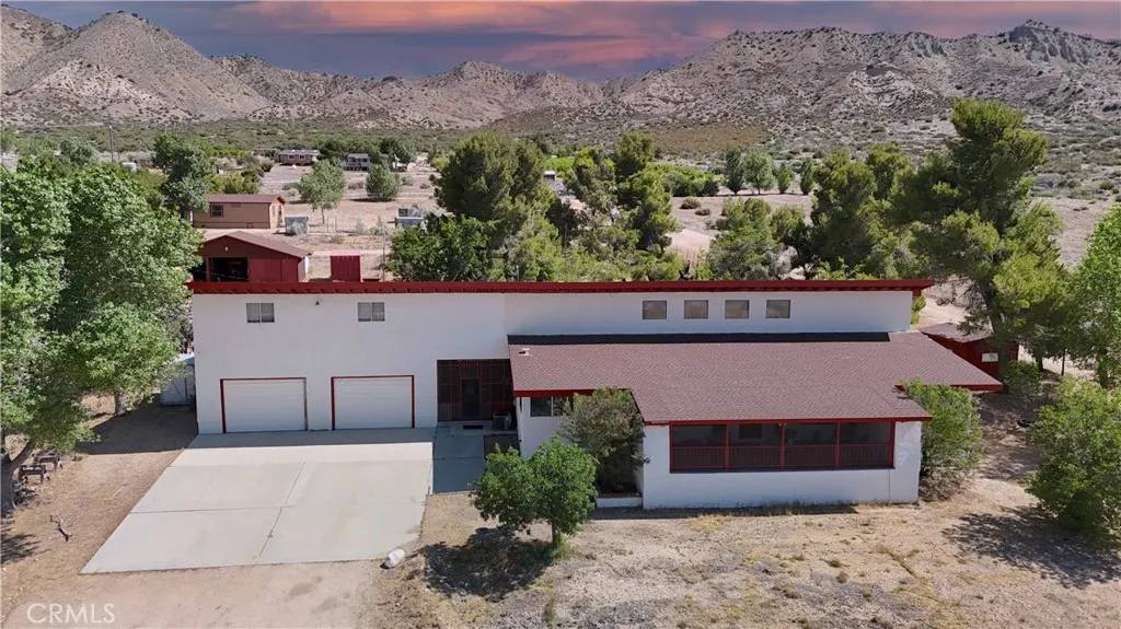 Phelan, CA 92371,6474 Macapa Drive