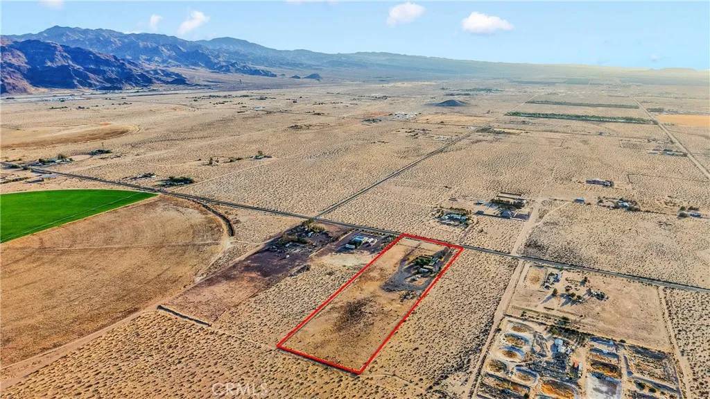 Newberry Springs, CA 92365,33445 Newberry Road