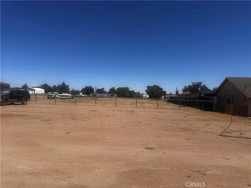 Hesperia, CA 92345,0 Larch