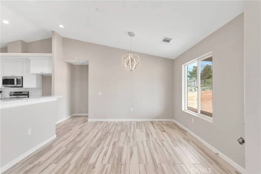 Hesperia, CA 92345,18420 Wisteria Street