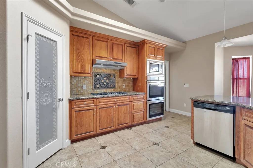 Apple Valley, CA 92307,15090 Olema Road