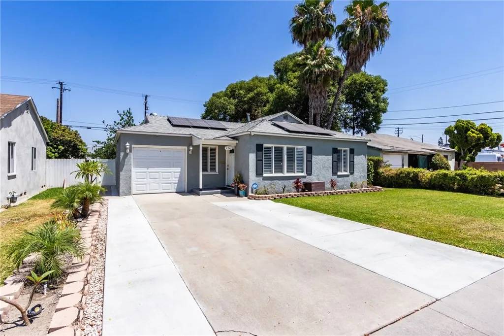 Fullerton, CA 92833,2321 Williamson Avenue
