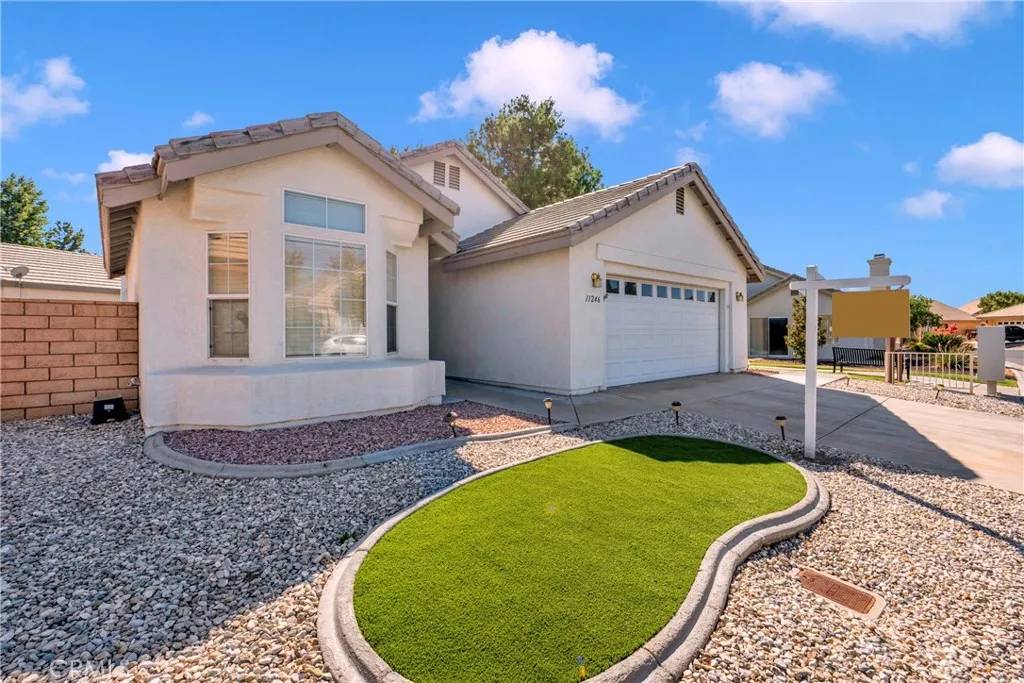Apple Valley, CA 92308,11246 Pleasant Hills Drive